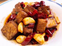 三杯臭豆腐-江南驿·二十余年创意杭帮味(良渚玉鸟集店)