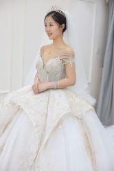 -艾朵婚纱