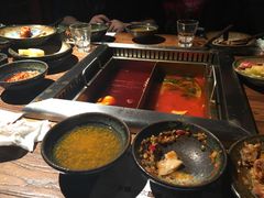 -老牌坊云南鱼豆花火锅(嵩山店)