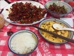 -荆九爷爆炒桥头三嫩(云南北路店)