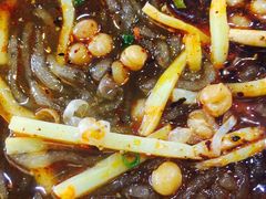 -余香七手工酸辣粉(荣勋花园店)