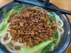 -丽虹云南过桥米线(兴工街店)