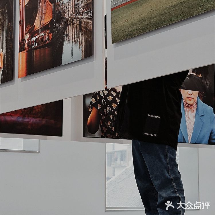 成都看展｜朱毁毁的「人间成都」