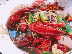 酱焖水果酵素小龙虾-小鳌陪你小排档·四季小龙虾·田鸡·宵夜(中央第五街店)