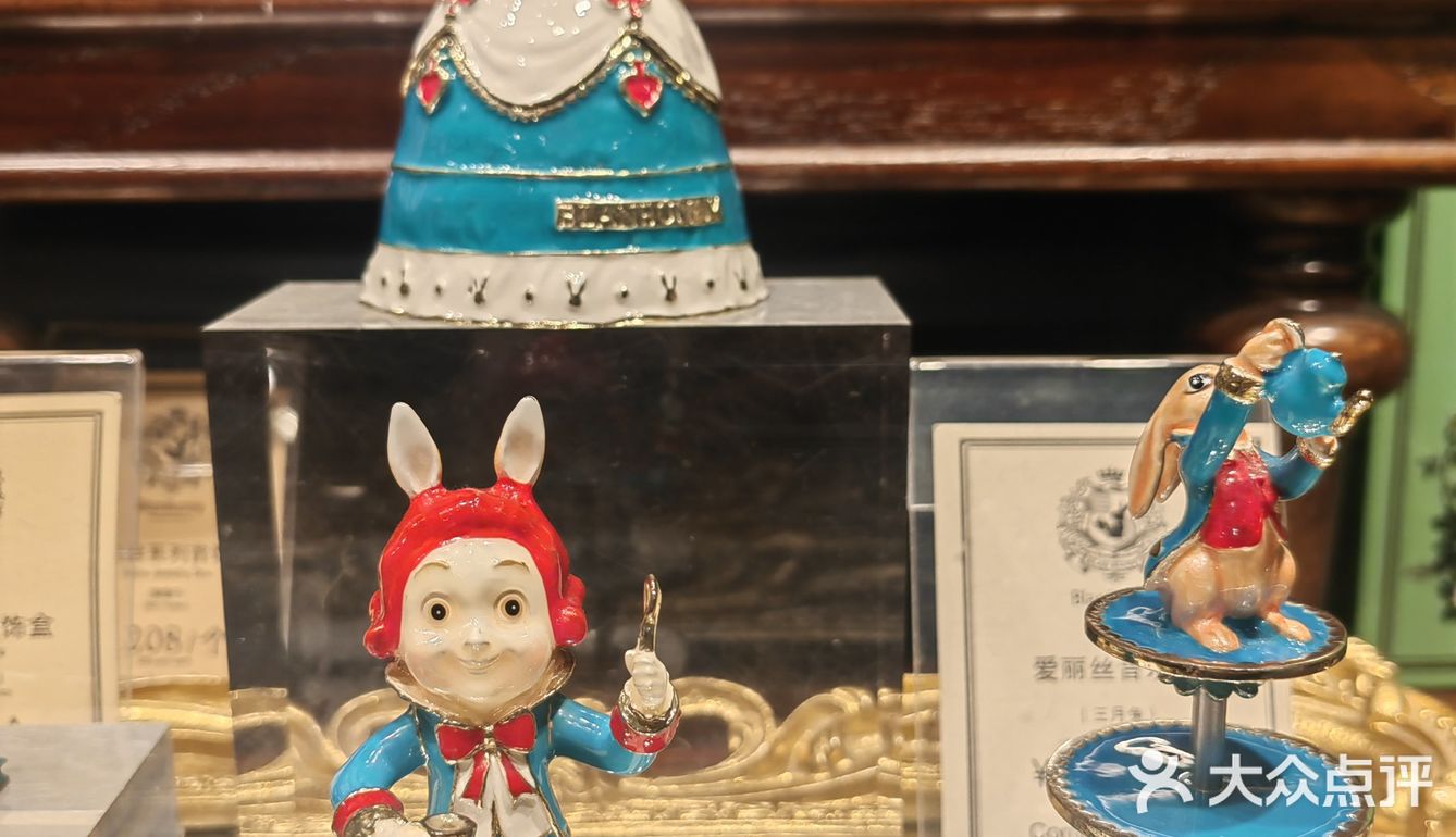 掉进爱丽丝的兔子洞！布兰兔的植物庄园下午茶