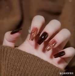 -悦指间美甲美睫