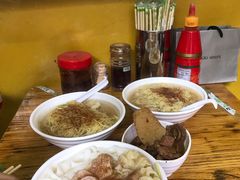 -小梁哥云吞面(黄贝岭店)