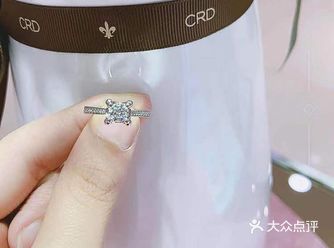 这么特别的婚戒见过吗？今天在CRD克徕帝选好了婚戒