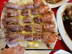 -大树下海鲜饭店