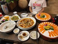 -醉美东江·三文鱼·烧鸡公