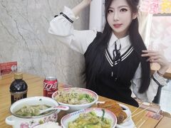 -哈灵面馆(宁波路店)