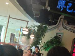 大堂-左庭右院鲜牛肉火锅(新梅广场店)