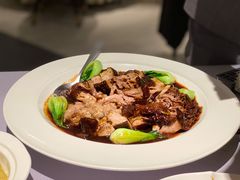 走油蹄膀-屋里厢上海菜馆