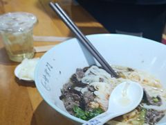 -甘掌门·化州驰名牛杂粉(越秀店)