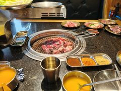 -韩烧牛中牛·甄选黑牛烤肉(黑金店)
