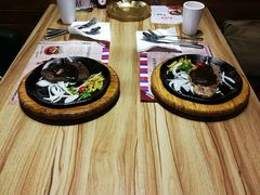 -菲尼克斯牛排店(杉杉奥特莱斯店)