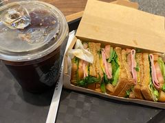 -星巴克(迪士尼小镇店)