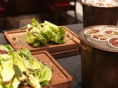 -恰餐厅及酒吧 CHAR Bar & Grill (北京丽都皇冠假日店)