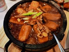 石板宫廷鸡-万龙洲海鲜(大兴绿地缤纷城店)