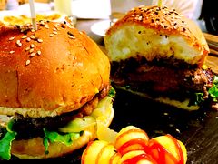 -HIGH FIVE哈福手工汉堡(桂林路店)