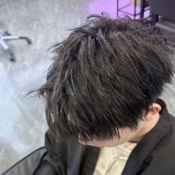 -藤野造型烫染·漂发