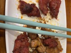 -哈尔滨小酒馆·鲜肉现穿自助烧烤(康新花园店)