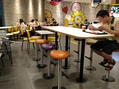 大堂-麦当劳(广州新港东路第二分店)
