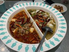 酸菜鱼牛肉牛杂-姚姚酸菜鱼·金戈戈香港豉油鸡(喜荟城联名店)