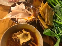 -岗上渣渣老火锅(两路口店)