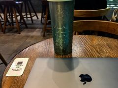 -星巴克(北京远大路金源燕莎店)