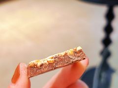 -阿三休闲食品(宝塔路店)