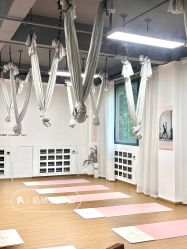 -珞菲瑜伽普拉提