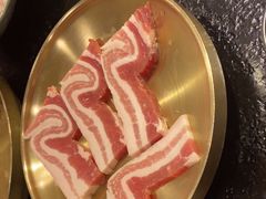 -臻牛烤肉