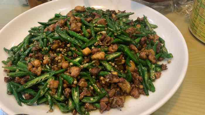 重庆尖椒鸡(都江堰店)-"抽了个周末下午的时间来都江堰玩,随便到处.
