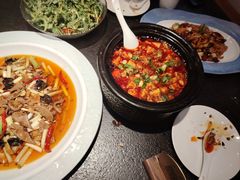 -万重锦·人文川菜馆(骡马市店)