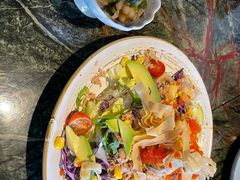 金枪鱼牛油果沙拉-炙柒Sekinana·精致料理 烧鸟·铁板烧(海上世界店)