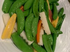 -山楂树融合菜餐厅