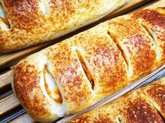 -焙丽拾光(麦凯乐直营店)