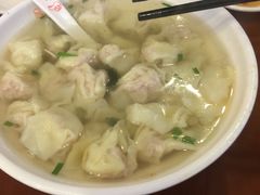 鲜肉小馄饨-小姜锅贴(凤凰街店)