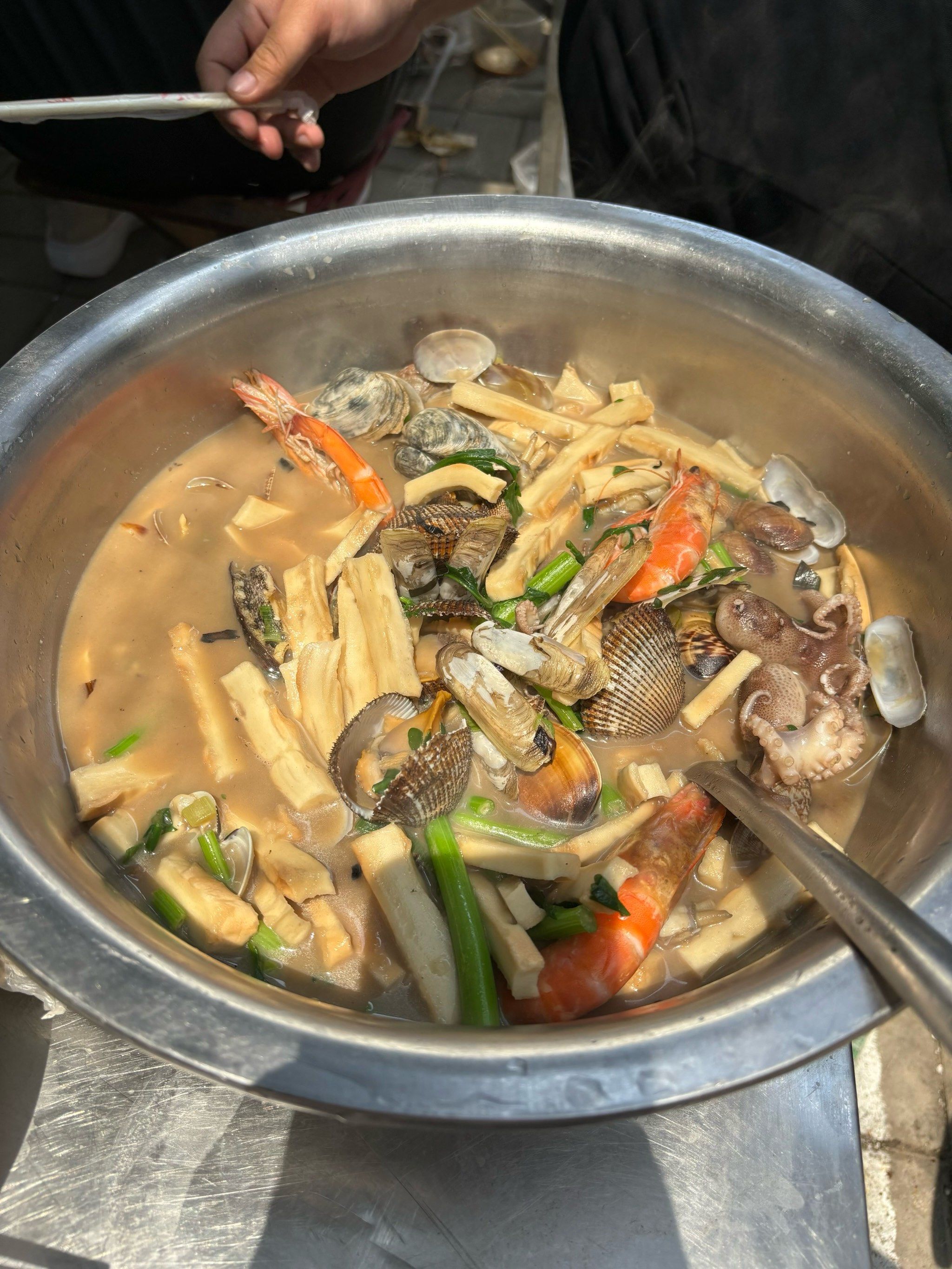 青岛泊里大集五一逛吃