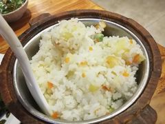 土豆焖饭-滇香肴·云南菜蒸汽石锅鱼(云南北路店)