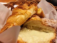 黄金流奶羊角-麦田工坊(月湖店)