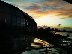 -上海滴水湖皇冠假日酒店