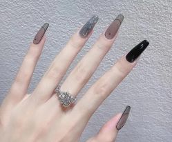 -悦指间美甲美睫
