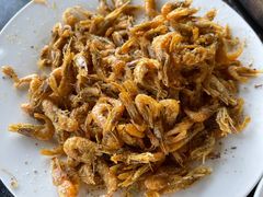 油炸河虾-小赖鱼馆