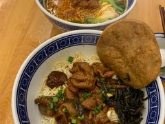 -沪西老弄堂面馆(定西路店)