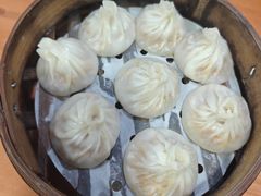 -莱莱小笼·乔艾