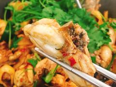 -芳村榕树头叹佬鸡煲(体育西店)