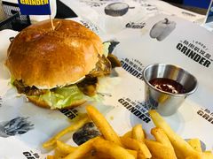 -Grinder 绞肉机汉堡(武定路店)