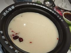 -洪氏嗨捞·广东猪肚鸡·椰子鸡火锅(西咸万象城店)